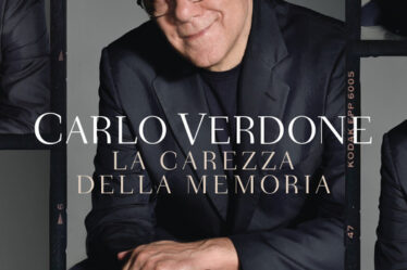 Copertina del libro La carezza della memoria di Carlo Verdone